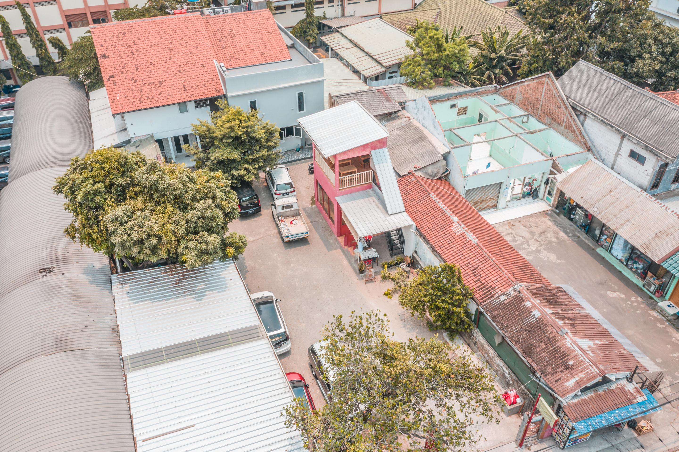 Oyo 1555 Unik Guesthouse Syariah Джакарта Екстериор снимка